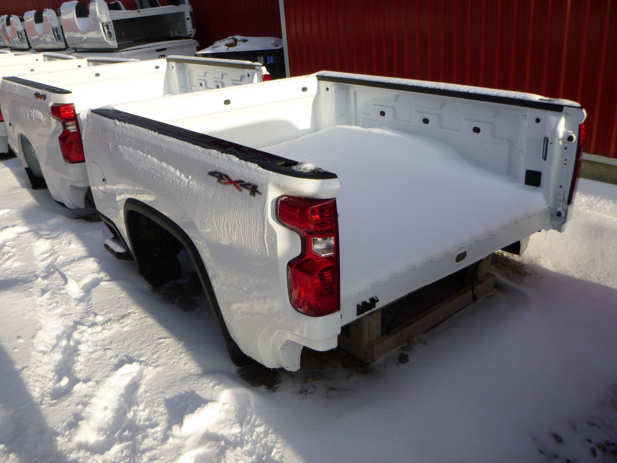 2020-2026 Chev Silverado 2500/3500 white 6.9′ truck box, tailights not included