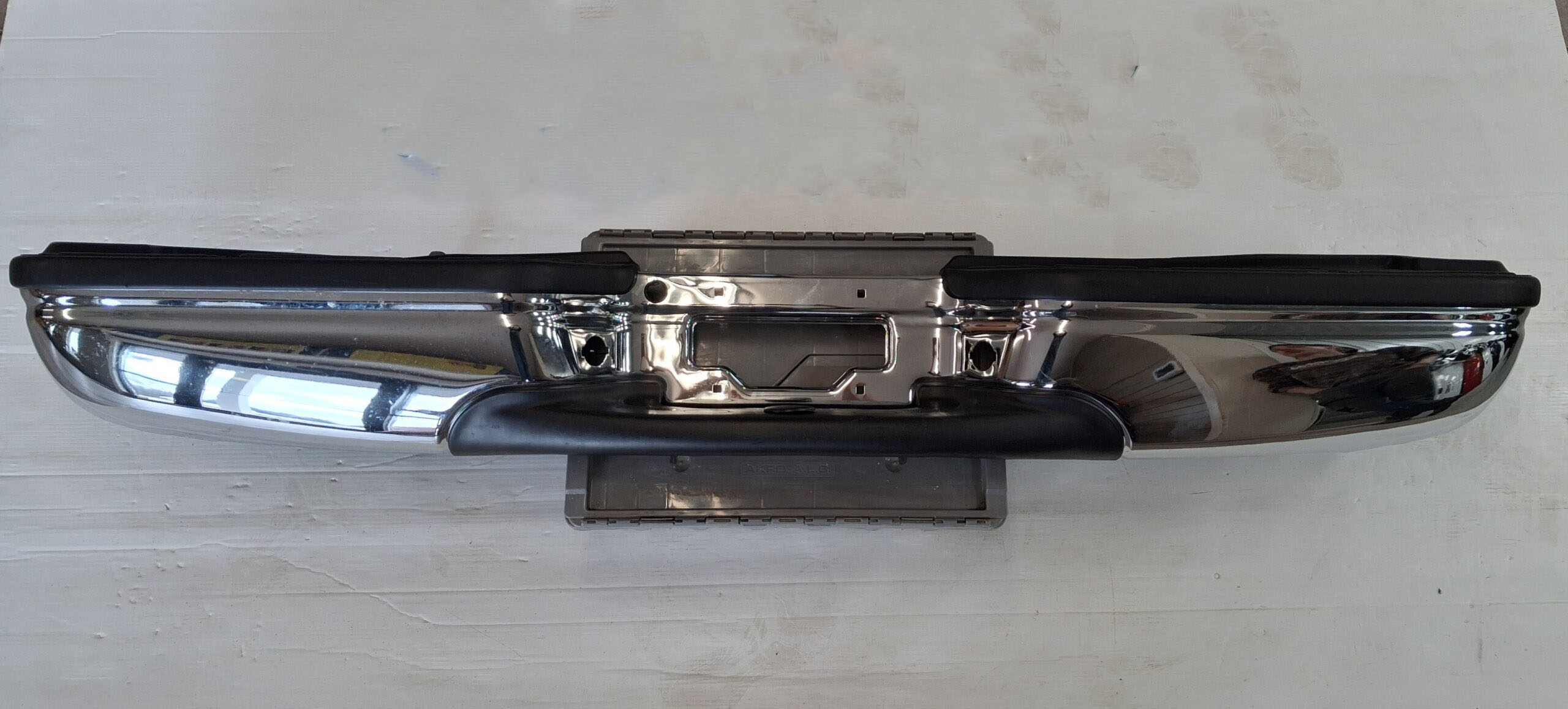 1997 – 2003 Ford F150 and 1999 – 2007 F250 Chrome Rear Bumper
