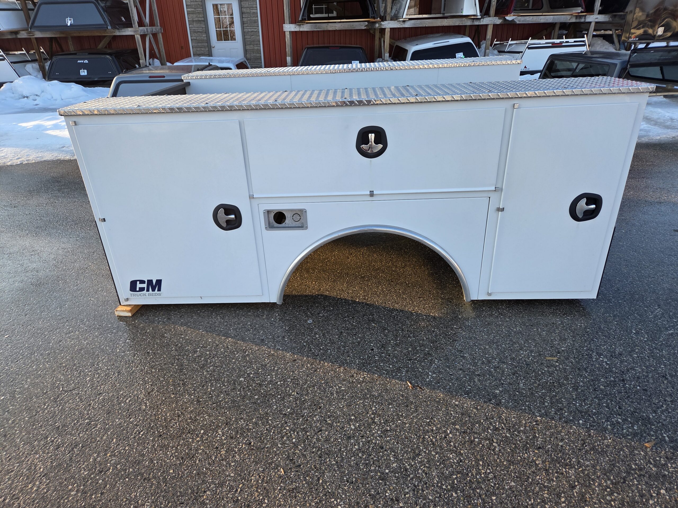 CM CMA9878VVSSG2 Aluminum Service body