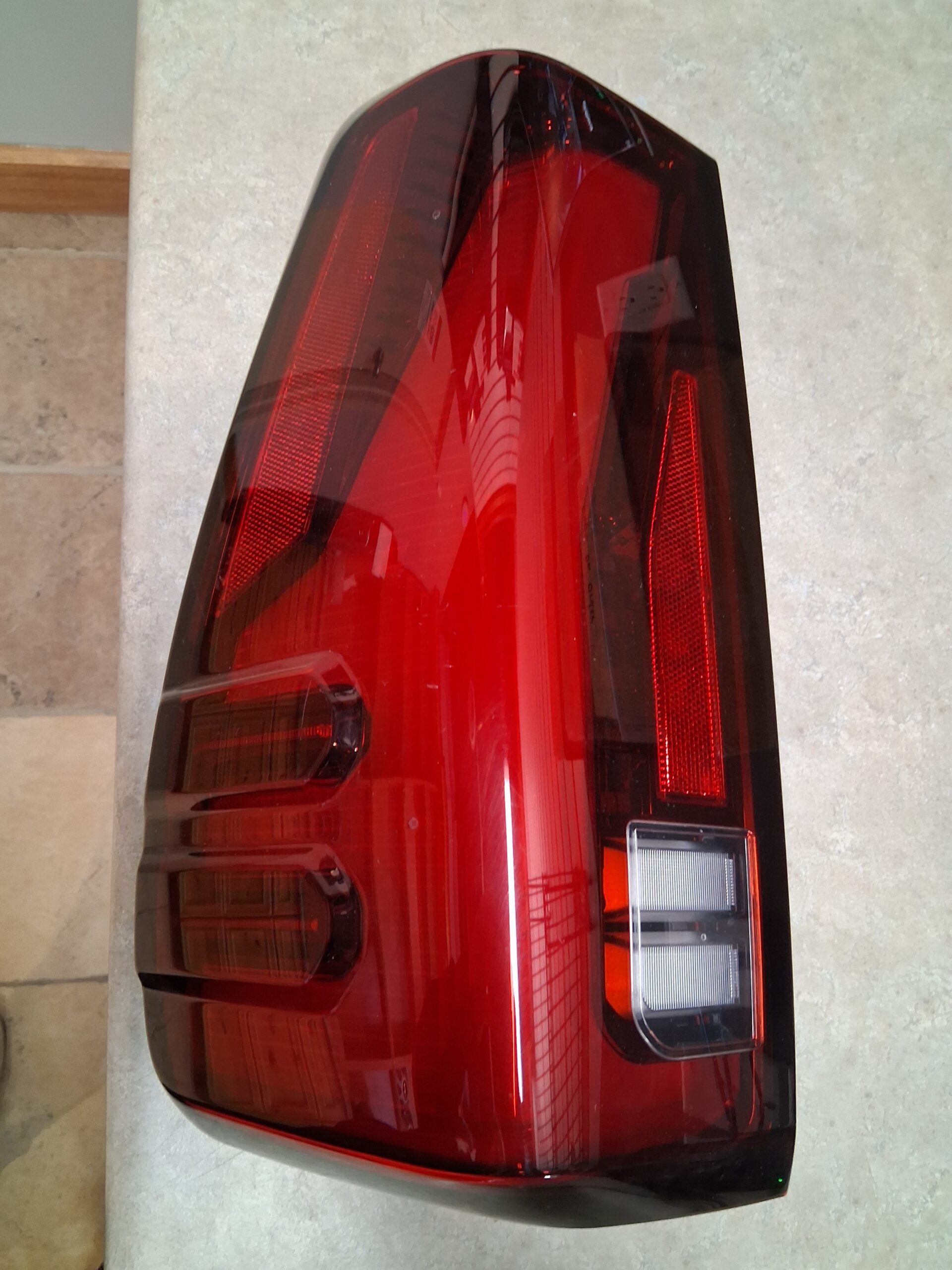 2019 – 2024 GMC Sierra 1500/2500/3500 LED Driver’s side Tail Light