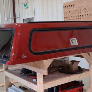 toyota-tacoma-62-barcelona-red-leer-100rcc-truck-cap