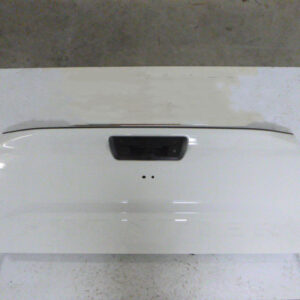 2022-2026-nissan-frontier-white-tailgate-with-camera