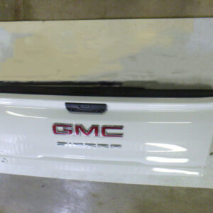 2020-2026-gmc-sierra-2500-3500-white-tailgate-with-camera-hole-e-handle-and-light-2