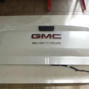 2019-2026-gmc-sierra-1500-white-tailgate-with-camera-and-light