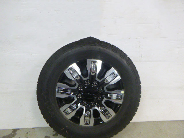 2011 – 2026 GMC Sierra or Chevrolet Silverado HD 2500/3500 Goodyear Wrangler Trailrunner AT LT 275/65R20 Tires and Rims