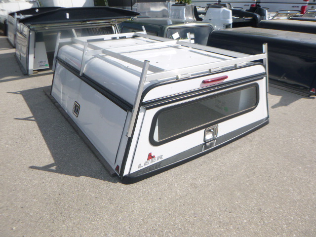 2016 – 2023 Toyota Tacoma 6’2 White Leer Contractor Truck Cap