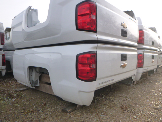 2014 – 2018 Chevrolet Silverado 8′ White Take off Truck Box
