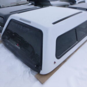 2020-2026-chevrolet-silverado-2500-3500-69-gaz-white-leer180-truck-cap
