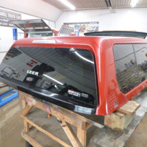 2022-2026-toyota-tundra-56-3u5-supersonic-red-leer100xl-truck-cap