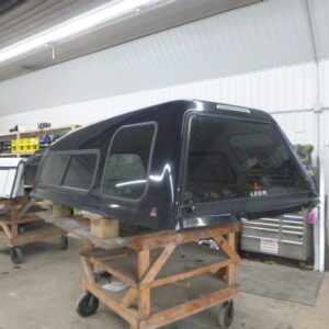 ford-superduty-8%e2%80%b2-g1-shadow-black-leer122-truck-cap