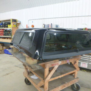gmc-sierra-58-41-black-contour-iii-are-truck-cap