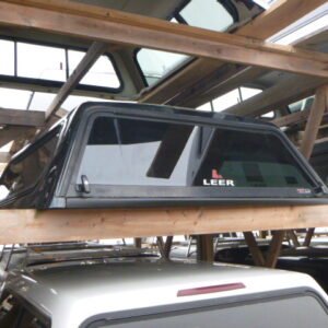 ford-f150-56-uh-tuxedo-black-leer100rcc-truck-cap