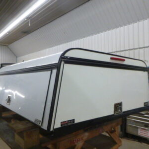 toyota-tacoma-62-white-are-contractor-truck-cap