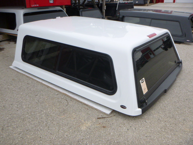Ford Superduty 6’9 NEW Z1 Oxford White Ranch Echo Truck Cap