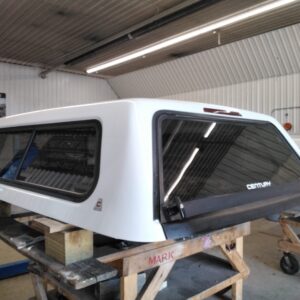chevrolet-silverado-hd-2500-3500-69-gaz-summit-white-century-truck-cap