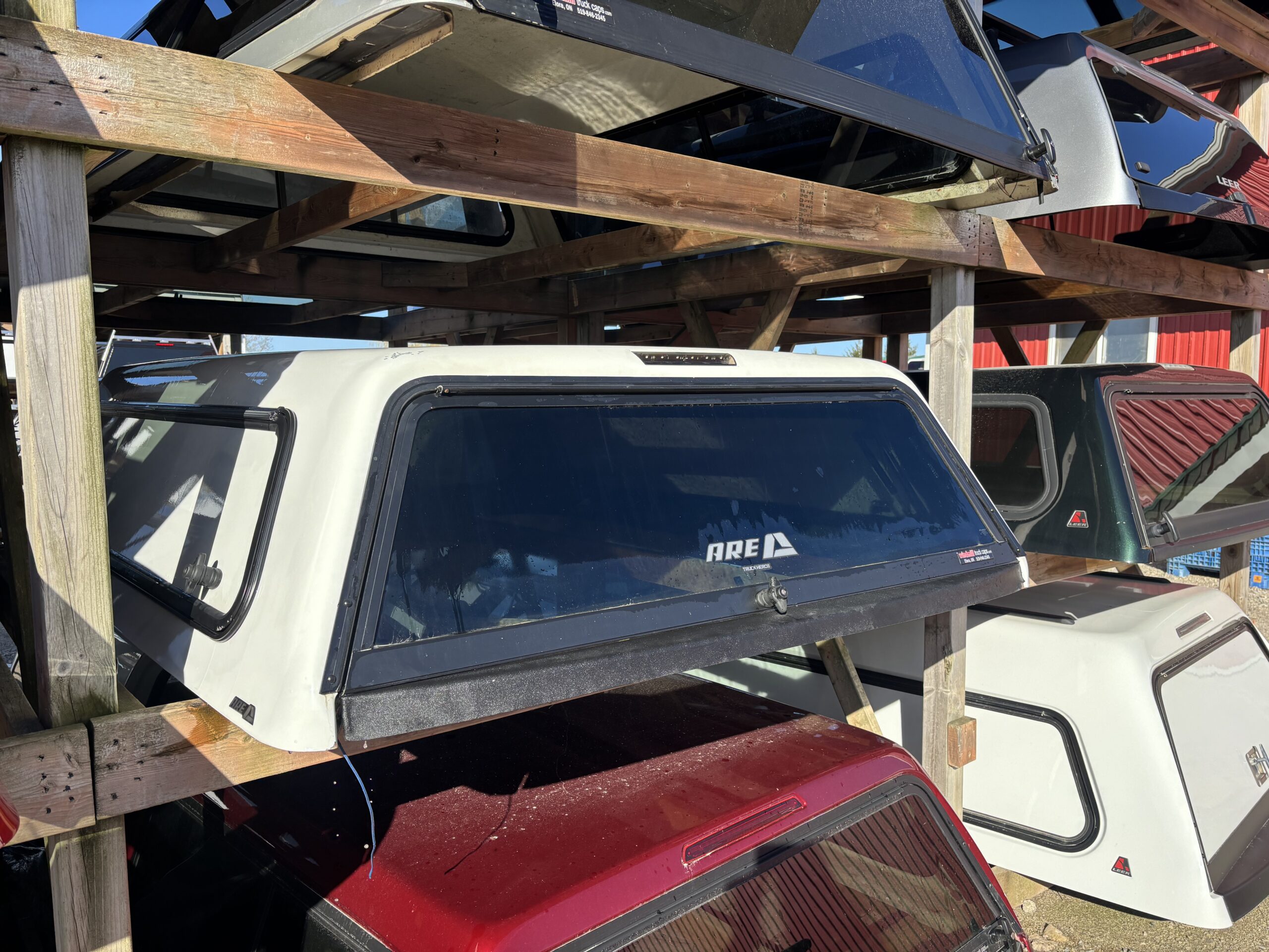 Ford F150 6’6 YZ Oxford White ARE Truck Cap