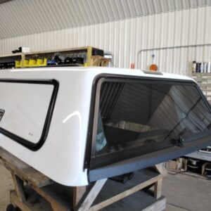 ford-superduty-69-z1-oxford-white-contour-iii-truck-cap