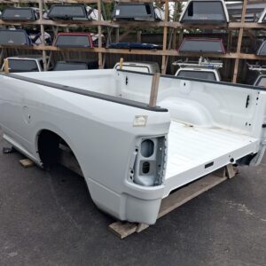 dodge-ram-hd-2500-3500-8%e2%80%b2-srw-white-truck-box-2