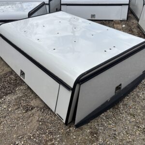 2020-2026-chevrolet-silverado-or-gmc-sierra-hd-2500-3500-69-white-swiss-contractor-truck-cap