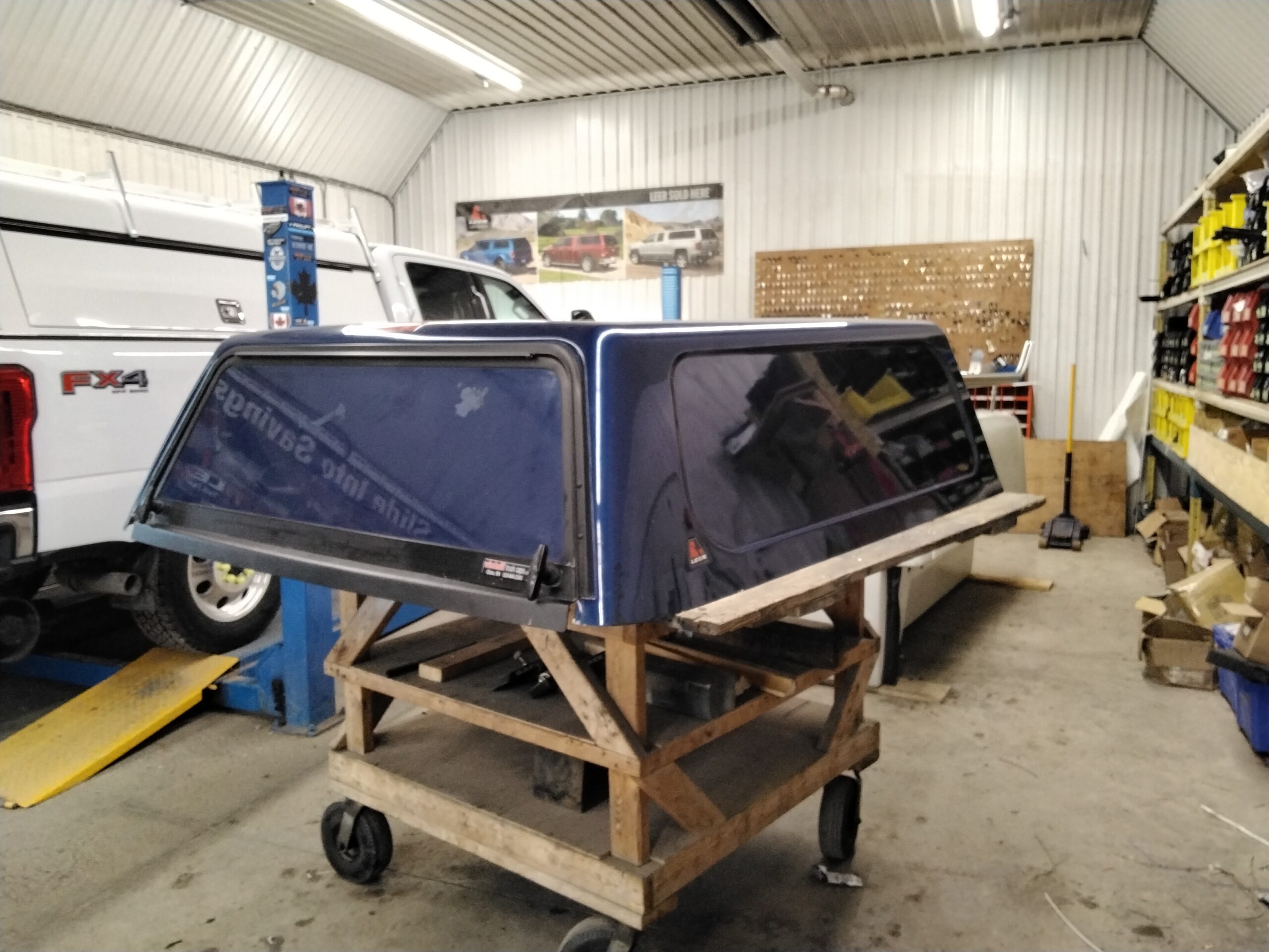 GMC Sierra or Chevrolet Silverado 5’8 GTS Blue Leer Legend Truck Cap