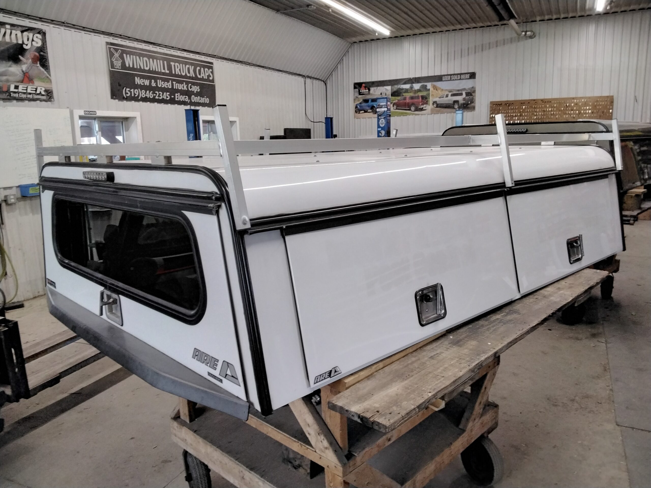 2015 – 2020 Ford F150 8′ White ARE Contractor Truck Cap