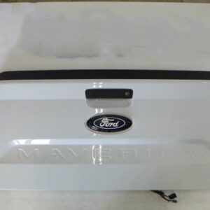 2022-2026-ford-maverick-white-tailgate-with-camera-hole-and-manual-handle