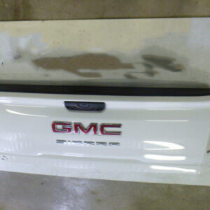 2020-2026-gmc-sierra-2500-3500-white-tailgate-with-camera-hole-e-handle-and-light