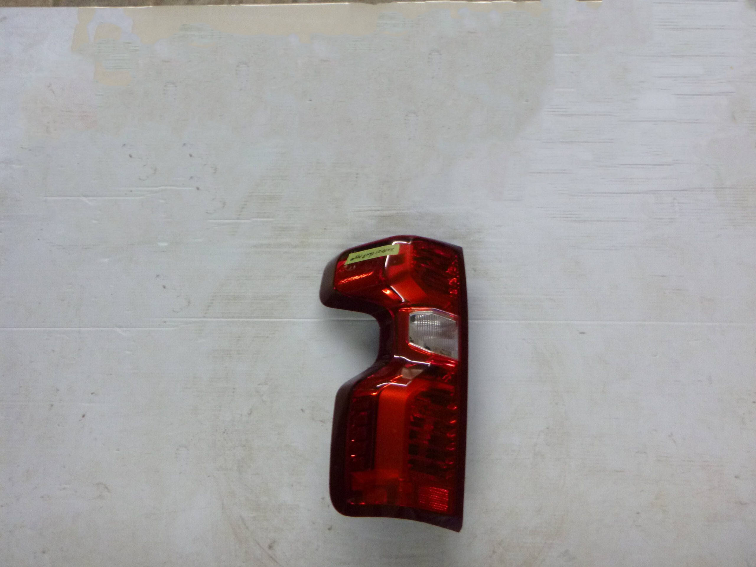 2020 – 2023 Chevrolet Silverado HD Driver Side tail light